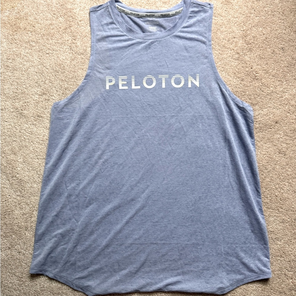 Peloton tank size M